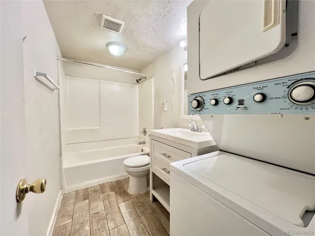 $1,195 | 875 South Quebec Street, Unit 24, Denver, CO 80247