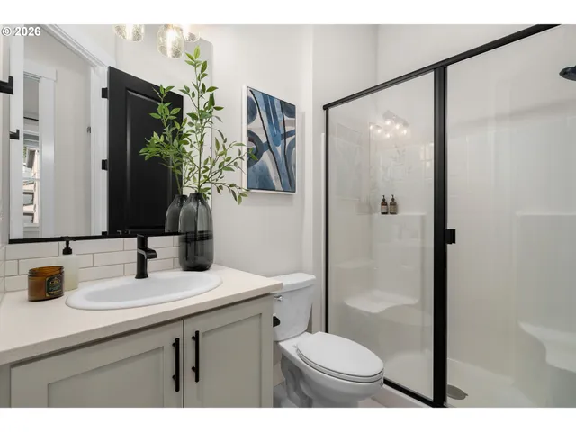 $985,000 | 16627 Southwest Darwin Avenue, Tigard, OR 97223