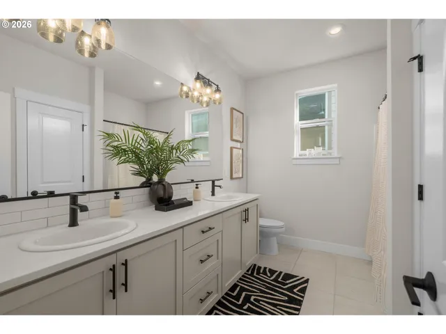 $985,000 | 16627 Southwest Darwin Avenue, Tigard, OR 97223