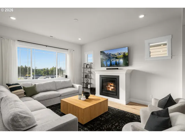 $985,000 | 16627 Southwest Darwin Avenue, Tigard, OR 97223