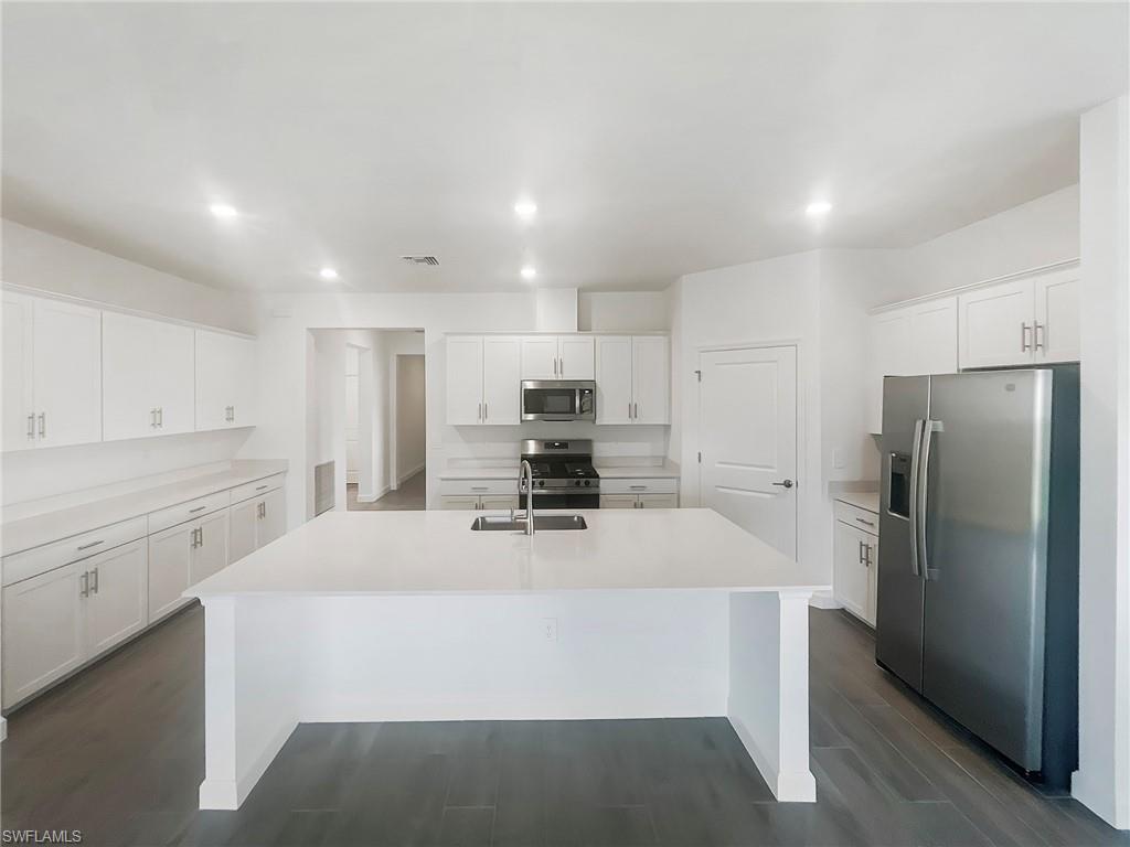 18347 Ridgeline Drive Estero, FL 33928 - Photo 3 of 35