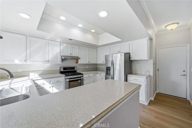 $4,950 | 2603 Elden Avenue, Unit H, Costa Mesa, CA 92627