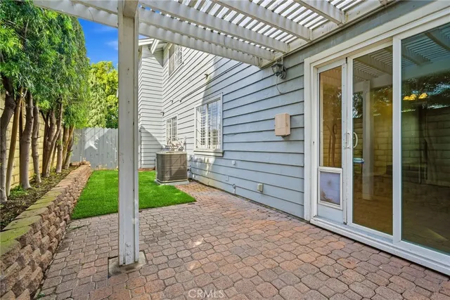 a view of a back yard of the house