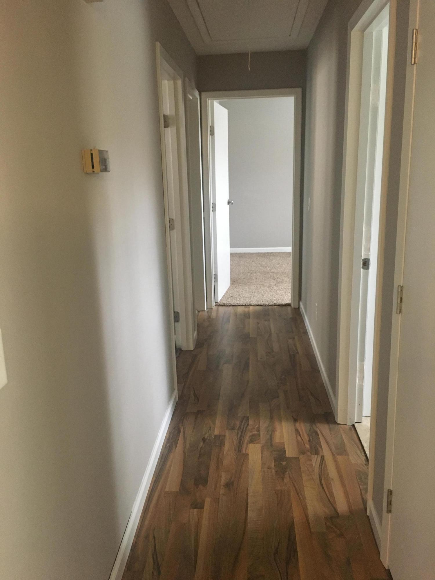 1044 Hill Crest Road Hixson, TN 37343 - Photo 12 of 19 Main Level Hallway