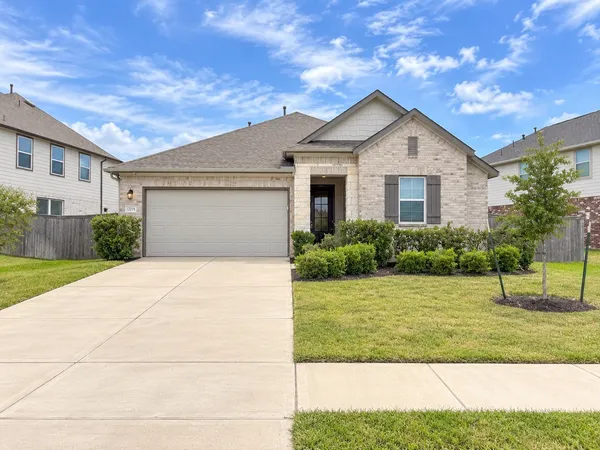 $319,950 | 17215 Daylily Dune Way, Hockley, TX 77447