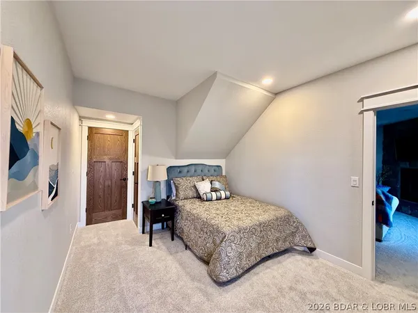 $1,400,000 | 1073 Country Club Drive, Lake Ozark, MO 65049