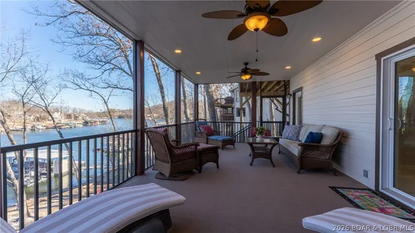 $1,400,000 | 1073 Country Club Drive, Lake Ozark, MO 65049