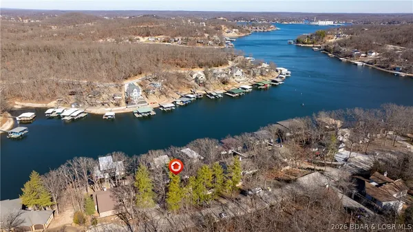 $1,400,000 | 1073 Country Club Drive, Lake Ozark, MO 65049