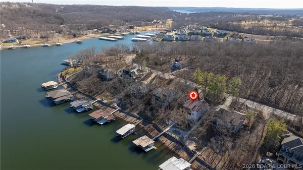 $1,400,000 | 1073 Country Club Drive, Lake Ozark, MO 65049