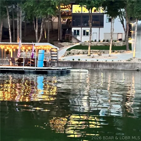 $1,400,000 | 1073 Country Club Drive, Lake Ozark, MO 65049