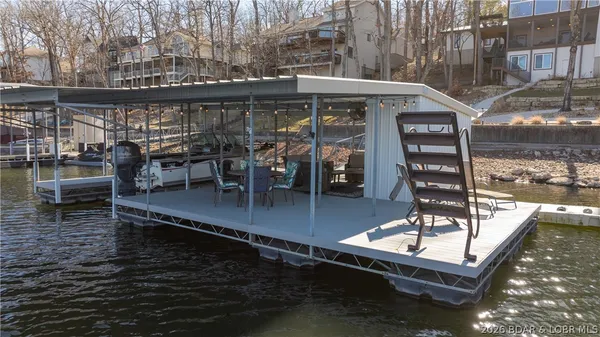 $1,400,000 | 1073 Country Club Drive, Lake Ozark, MO 65049