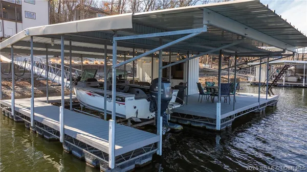 $1,400,000 | 1073 Country Club Drive, Lake Ozark, MO 65049