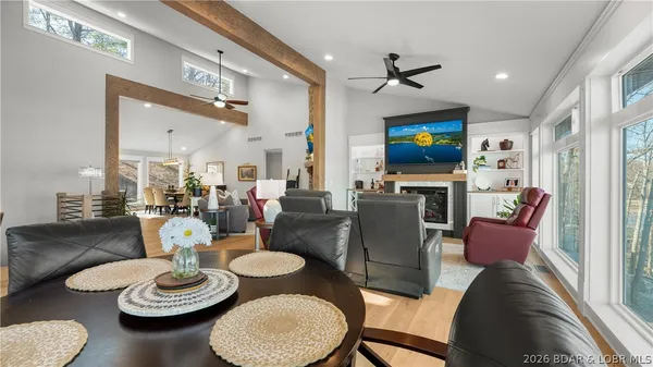 $1,400,000 | 1073 Country Club Drive, Lake Ozark, MO 65049