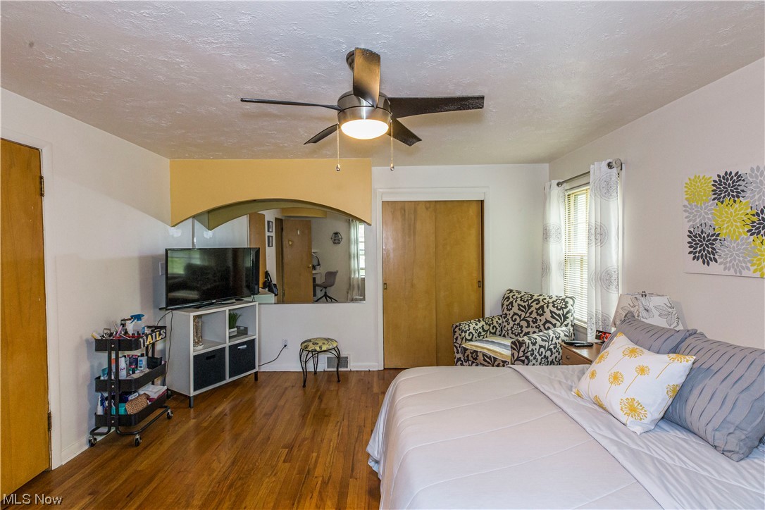 2976 Chadbourne Road Cleveland, OH 44120 - Photo 26 of 34 Gallery Image 26