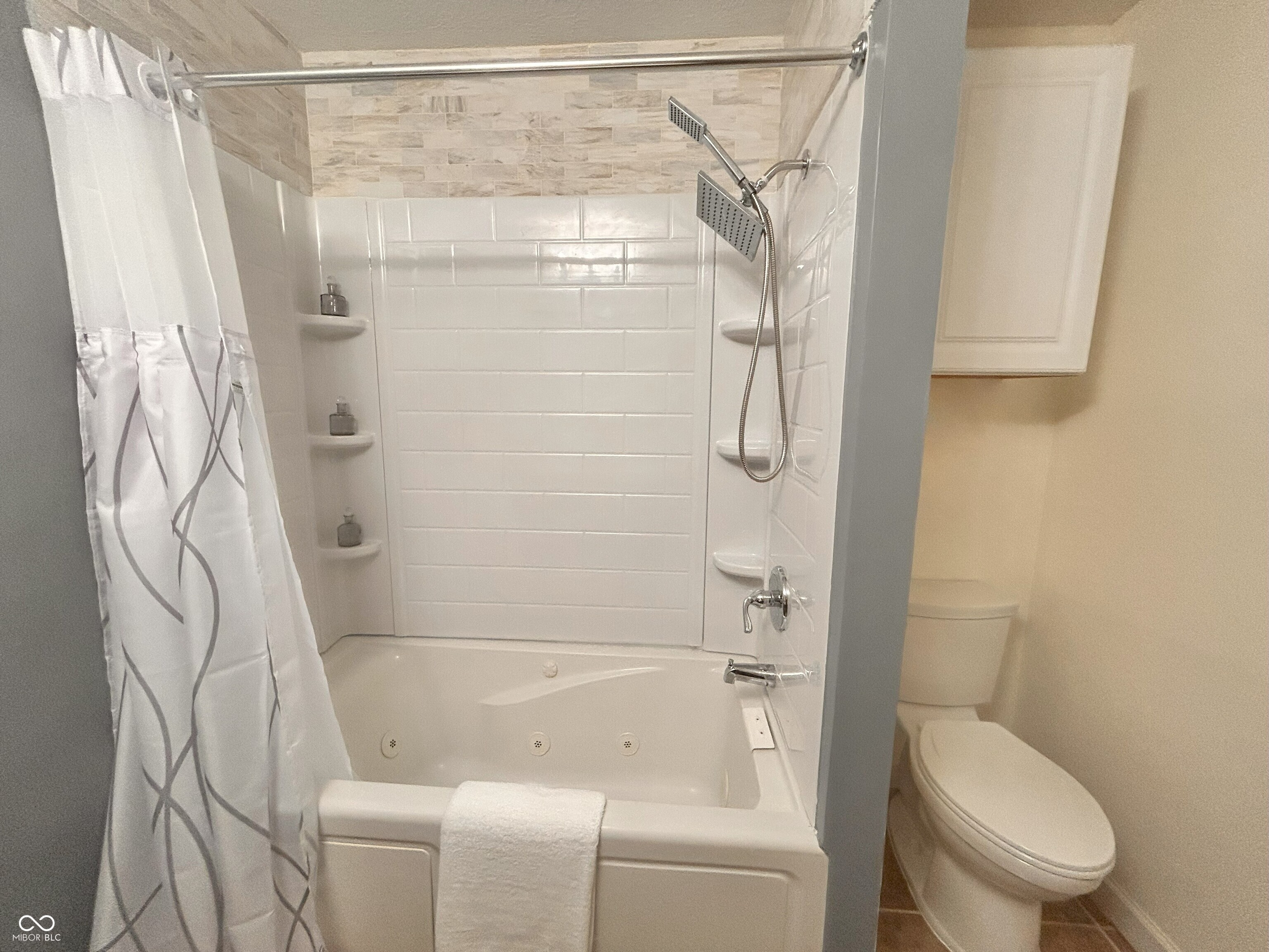 908 North Meadows Lane Greenfield, IN 46140 - Photo 33 of 53