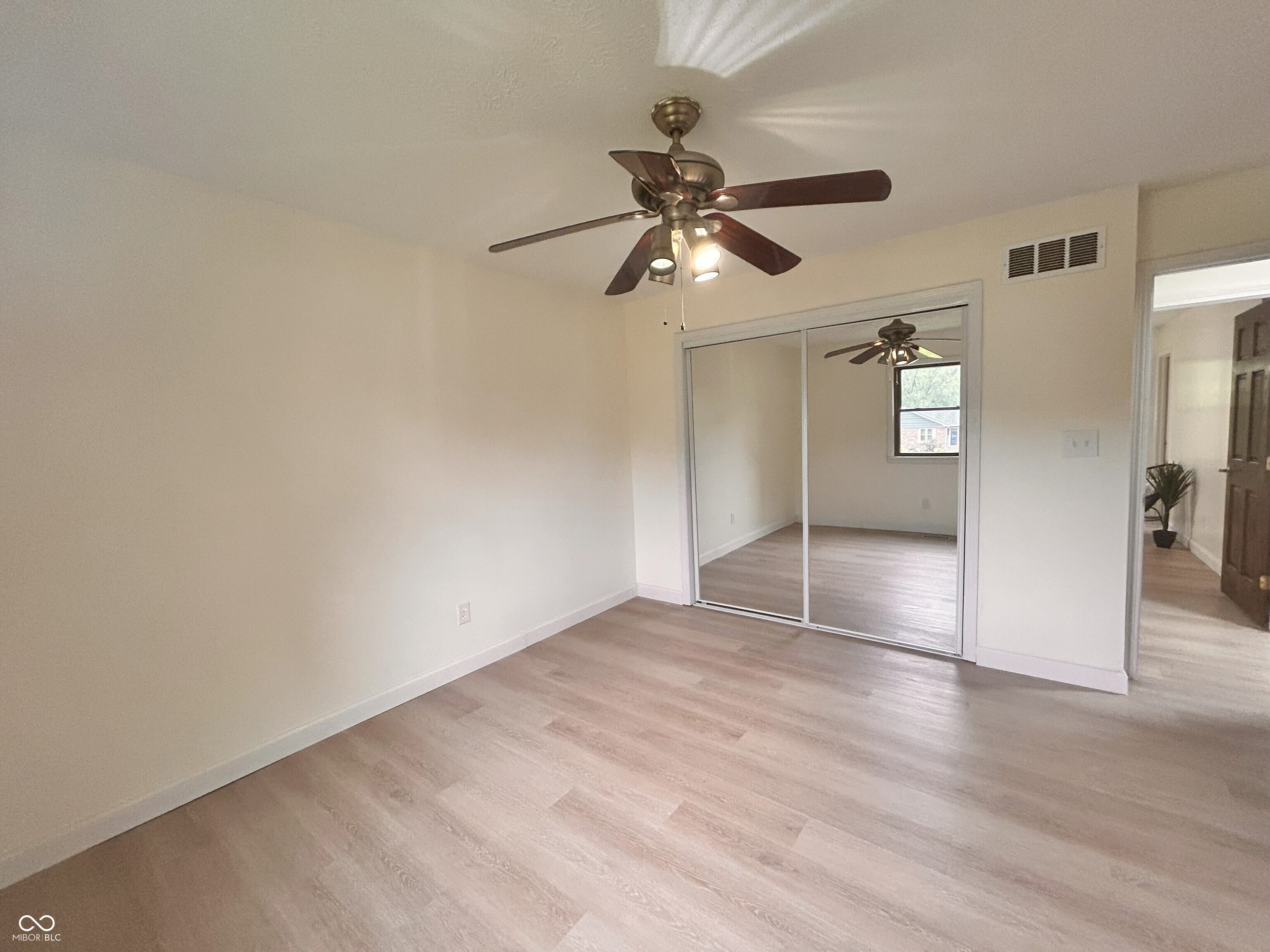 908 North Meadows Lane Greenfield, IN 46140 - Photo 37 of 53