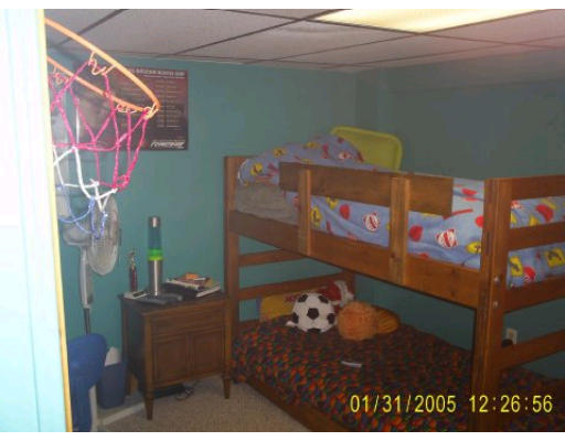 16 Sterling Road Agawam, MA 01001 - Photo 24 of 29 Gallery Image 24