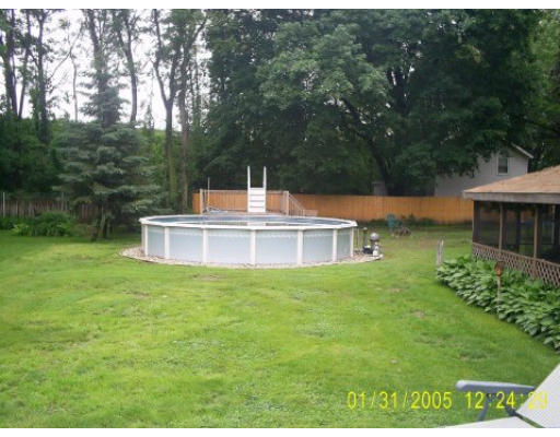 16 Sterling Road Agawam, MA 01001 - Photo 5 of 29 Gallery Image 5