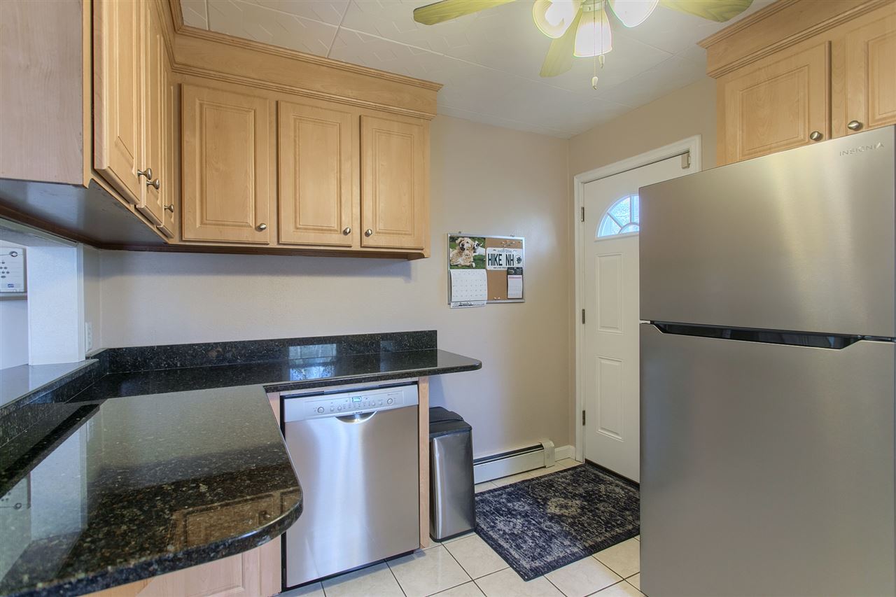 38 Greeley Road Pelham, NH 03076 - Photo 15 of 36