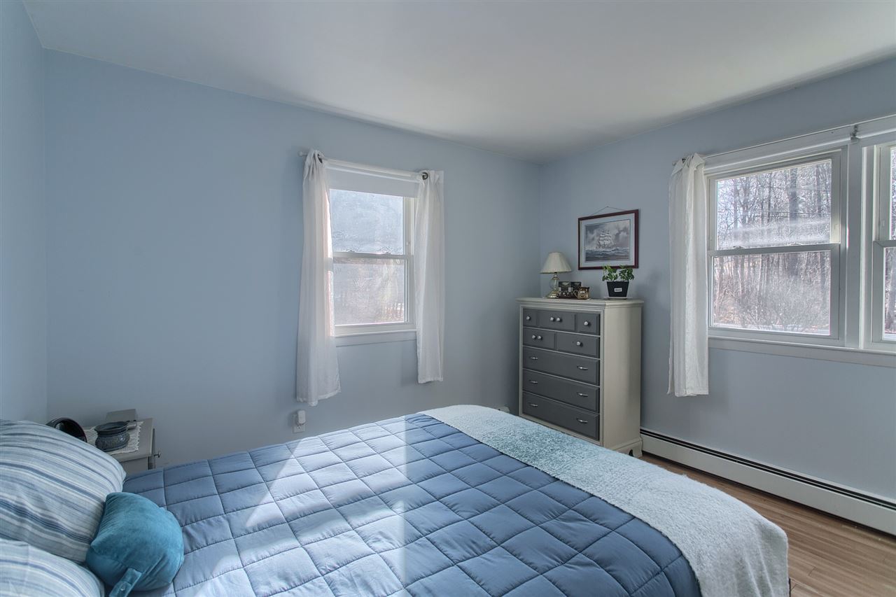 38 Greeley Road Pelham, NH 03076 - Photo 20 of 36