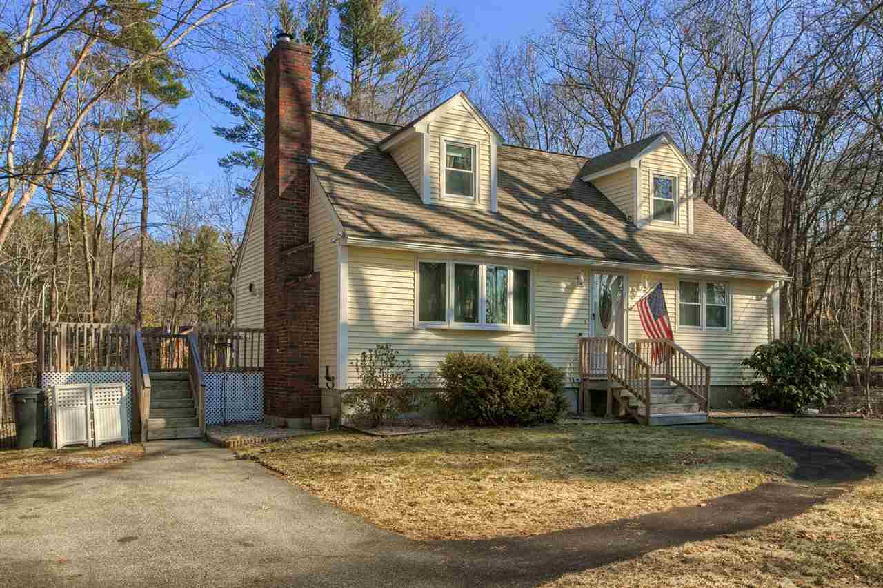 38 Greeley Road Pelham, NH 03076 - Photo 3 of 36