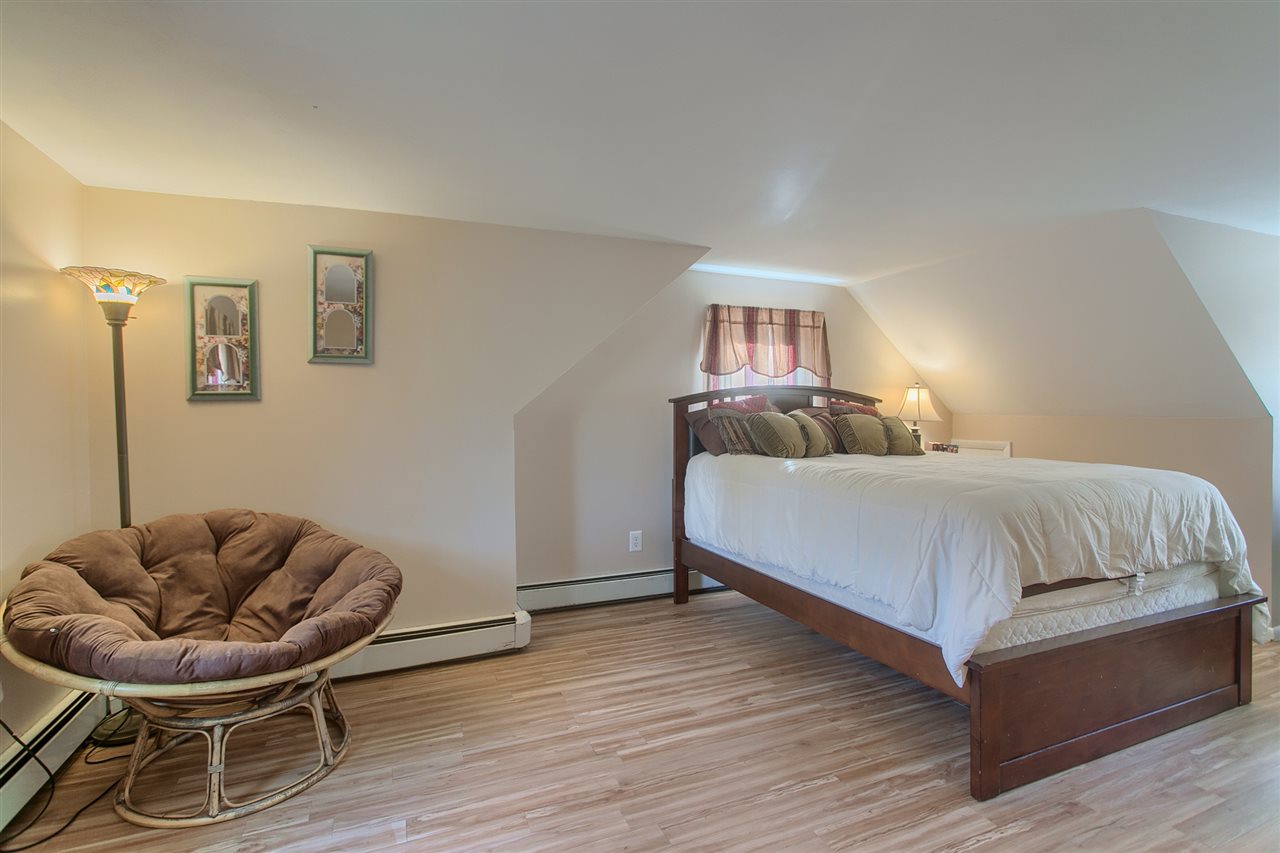 38 Greeley Road Pelham, NH 03076 - Photo 25 of 36