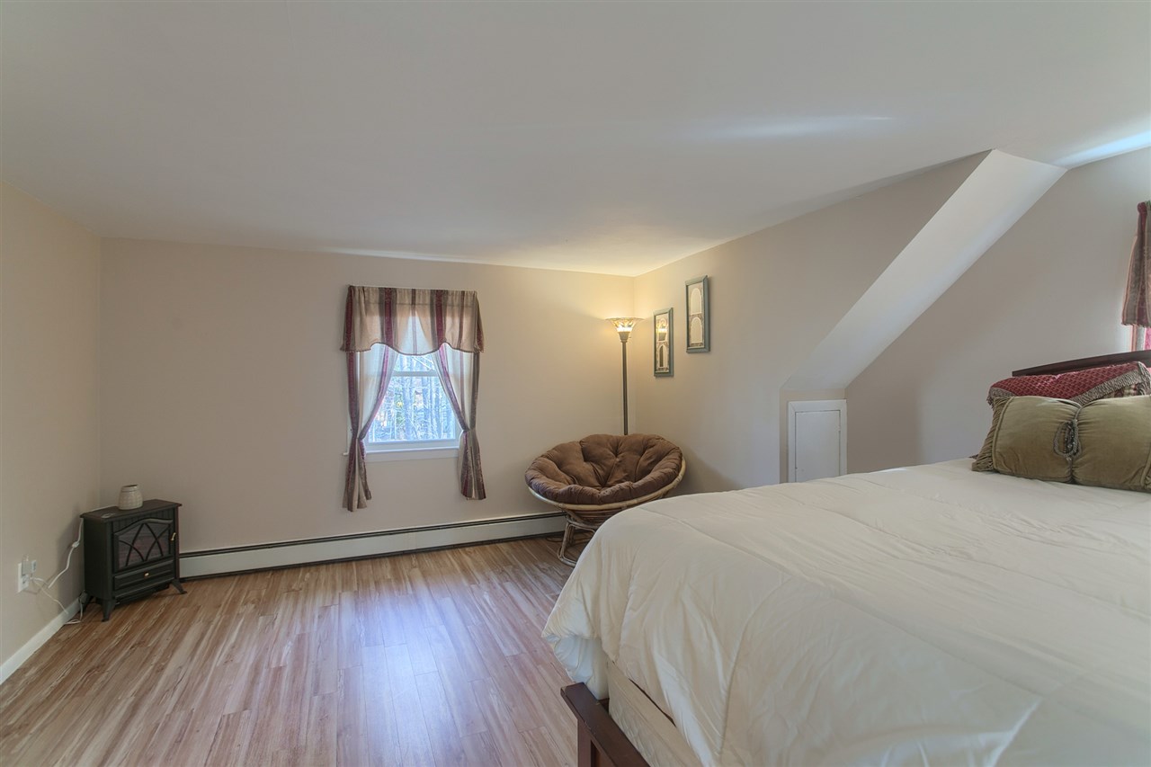 38 Greeley Road Pelham, NH 03076 - Photo 27 of 36