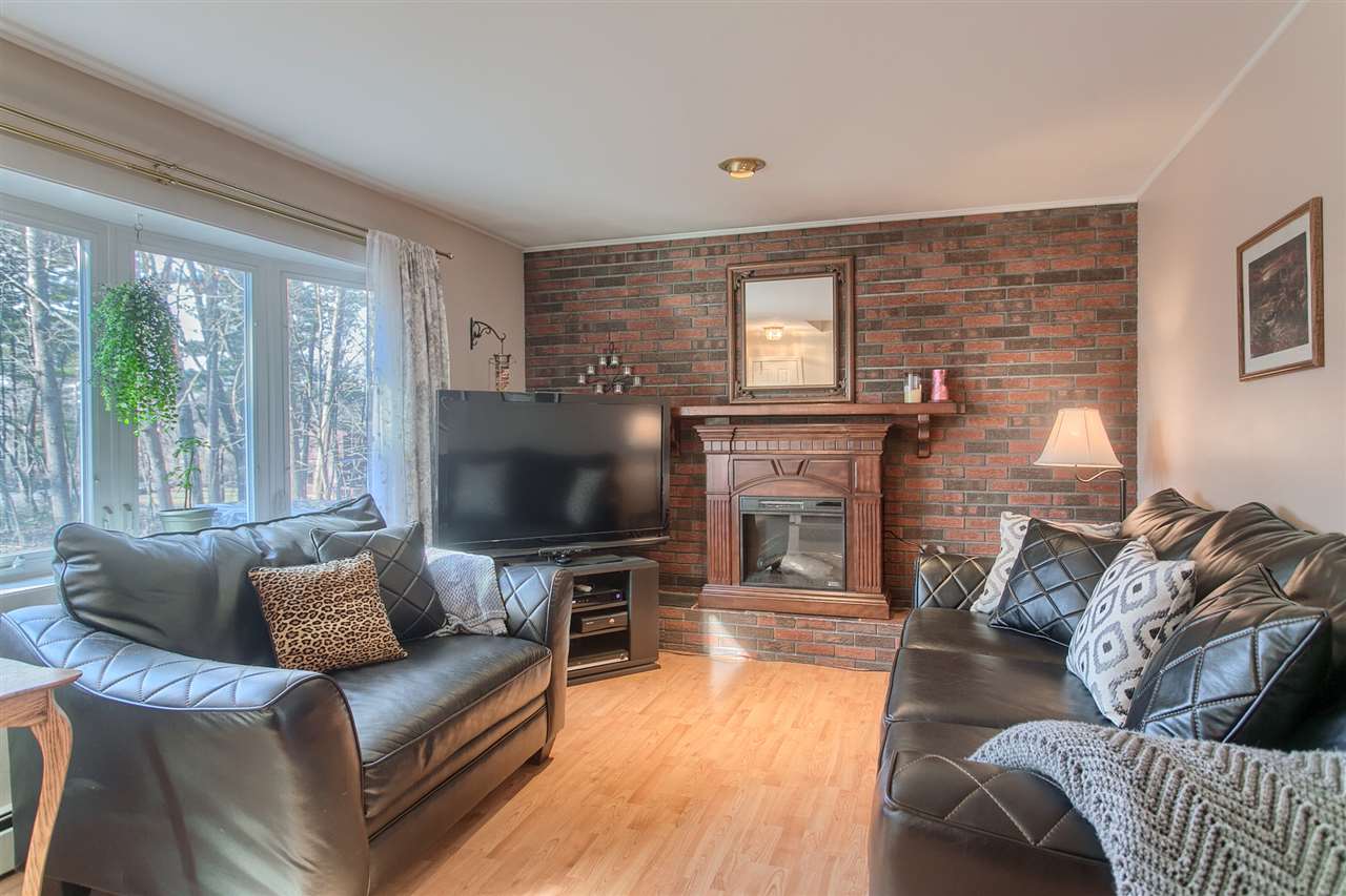 38 Greeley Road Pelham, NH 03076 - Photo 7 of 36