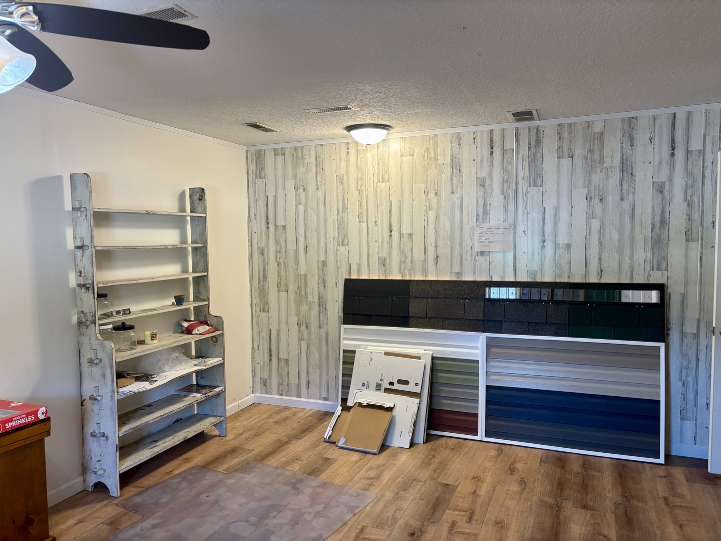 922 Highway 49 Casey, IL 62420 - Photo 9 of 28 a room with furniture and storage