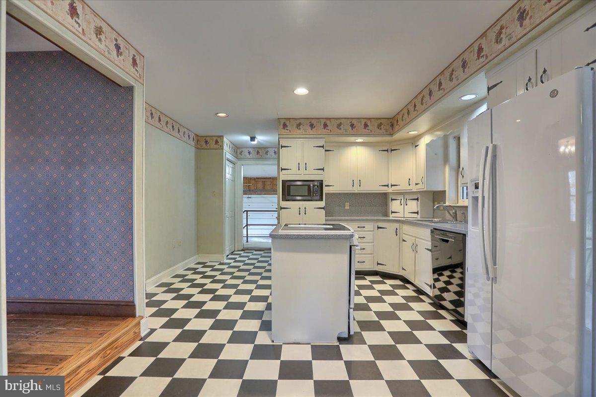 1007 Silver Lake Road Lewisberry, PA 17339 - Photo 18 of 68