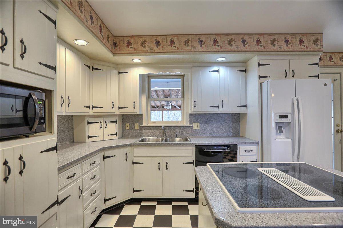 1007 Silver Lake Road Lewisberry, PA 17339 - Photo 22 of 68