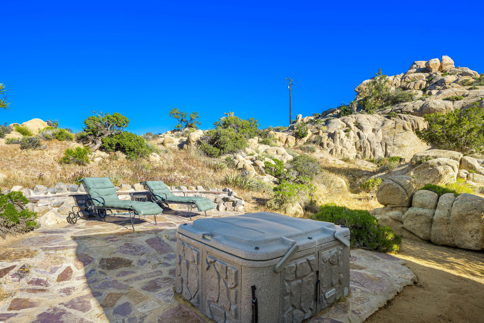 5845 Cholla Avenue Yucca Valley, CA 92284 - Photo 59 of 75 .