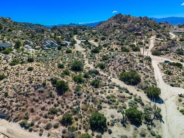 $1,350,000 | 5845 Cholla Avenue, Yucca Valley, CA 92284