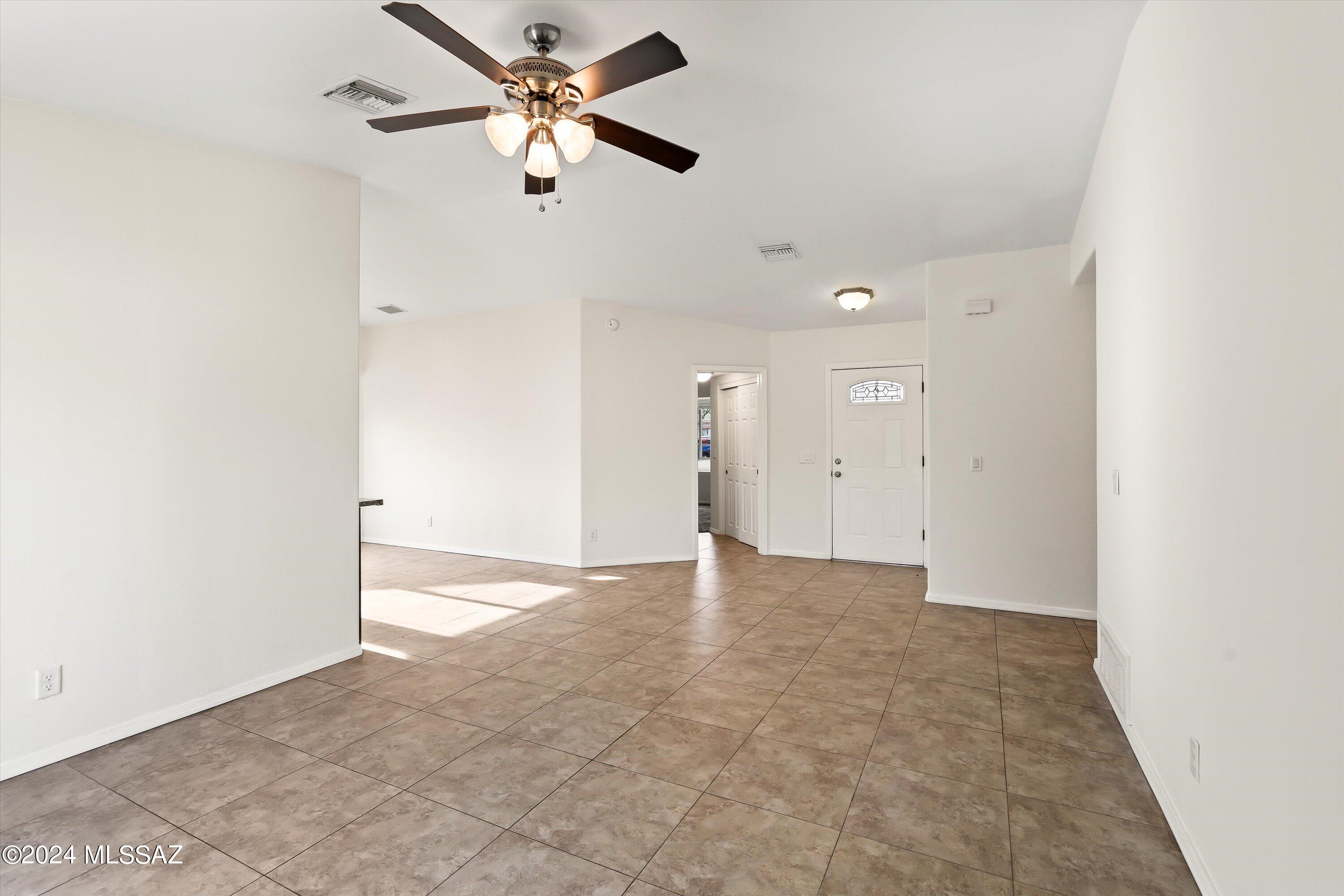 2768 West Firebrook Road Tucson, AZ 85741 - Photo 7 of 28