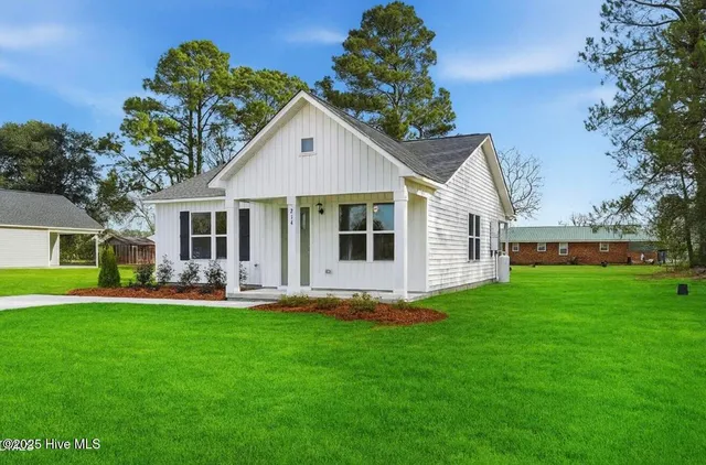 $189,900 | 214 Rae Street, Warsaw, NC 28398