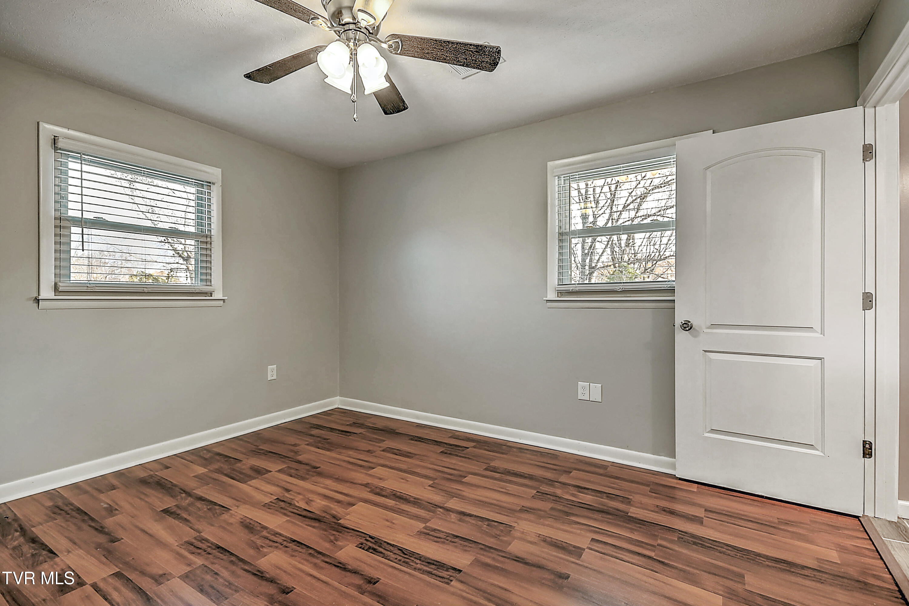 465 Merman Road Kingsport, TN 37663 - Photo 25 of 51 465 Merman RK-33