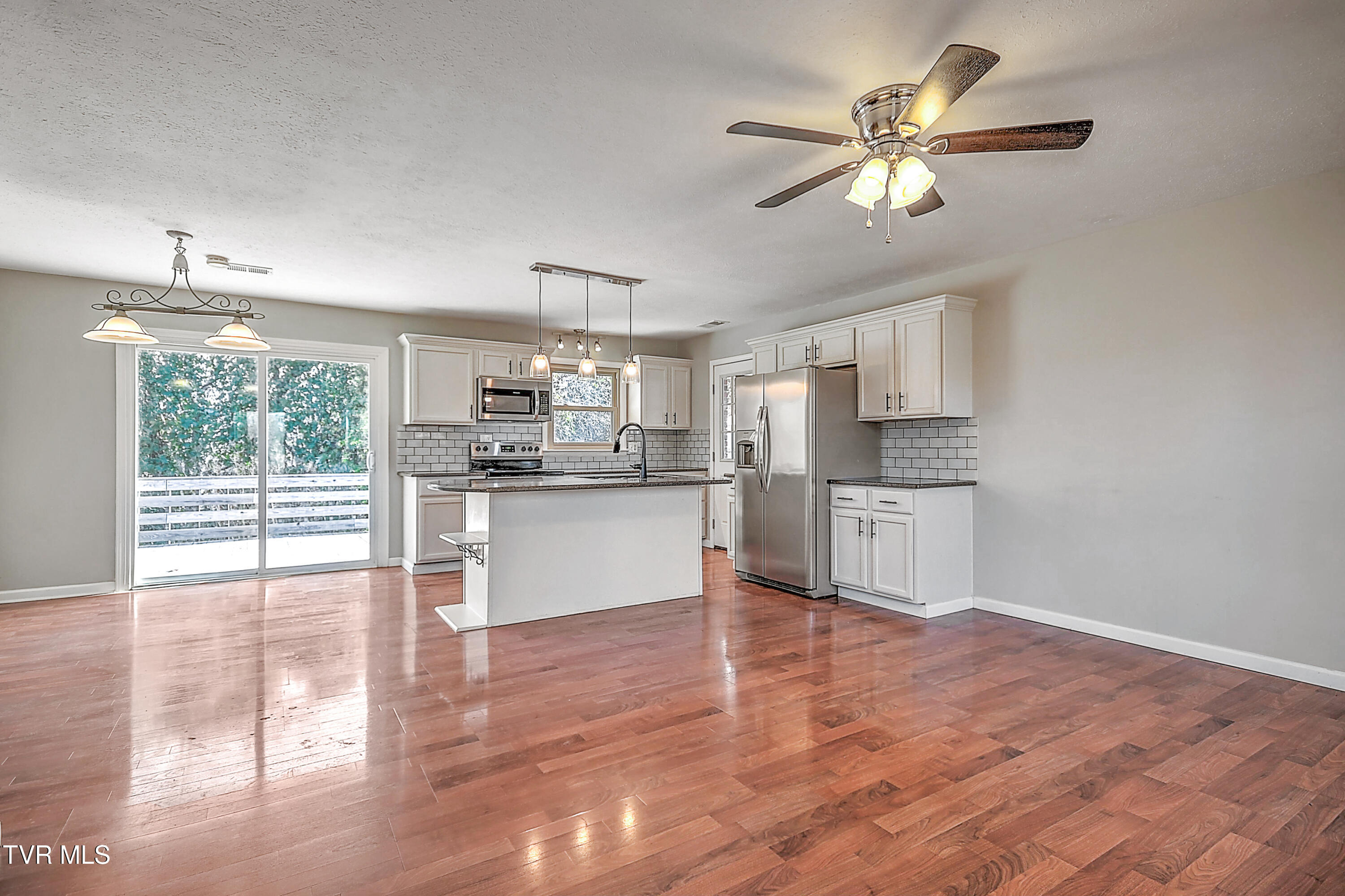 465 Merman Road Kingsport, TN 37663 - Photo 4 of 51 465 Merman RK-10