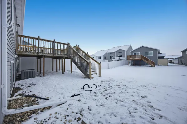 $299,900 | 939 Eaglewood Avenue, West Fargo, ND 58078