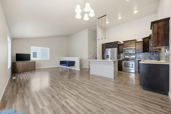 $299,900 | 939 Eaglewood Avenue, West Fargo, ND 58078