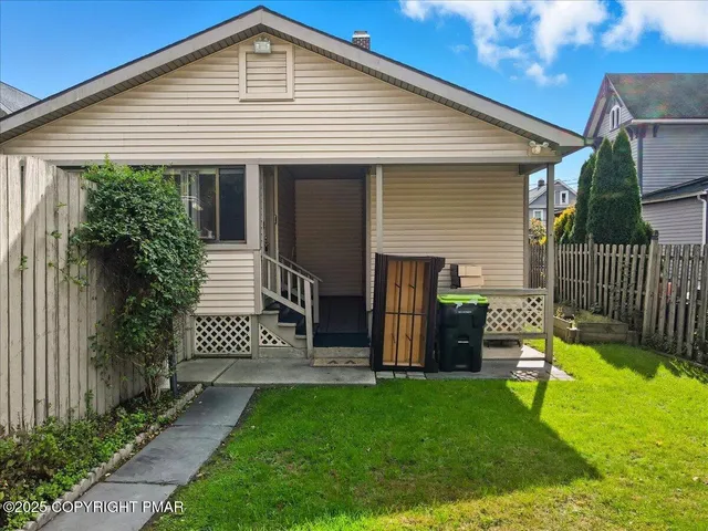 $499,000 | 818 Thomas Street, Stroudsburg, PA 18360