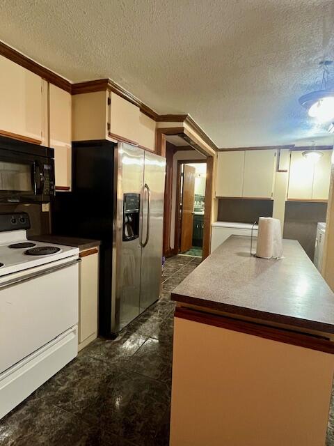3930 Northwest 207 St Road Miami Gardens, FL 33055 - Photo 7 of 17 IMG_4950
