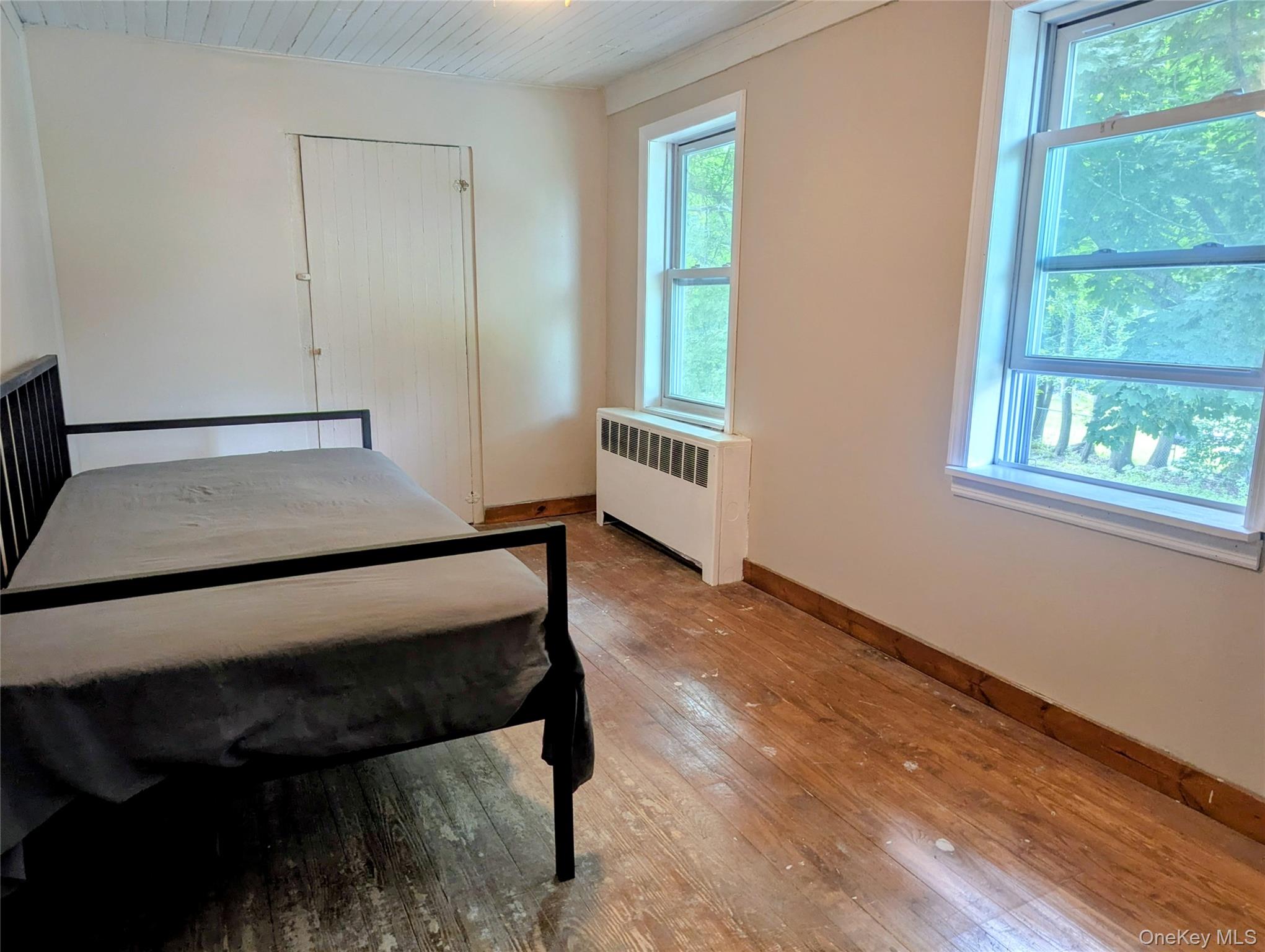 122 Castle High Road Middletown, NY 10940 - Photo 29 of 44 2nd bedroom