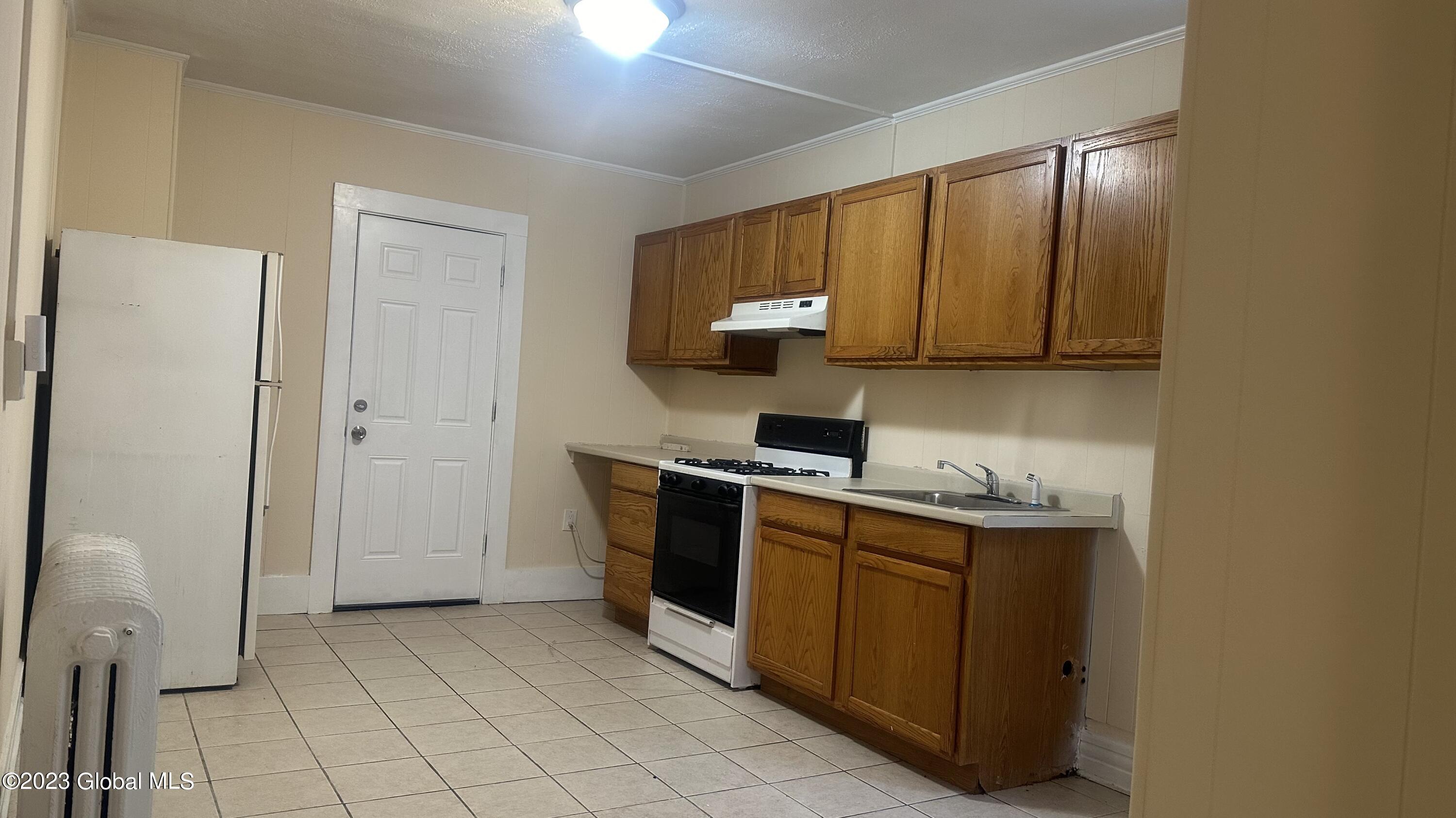 344 Second Avenue Albany, NY 12209 - Photo 27 of 39 IMG_3117