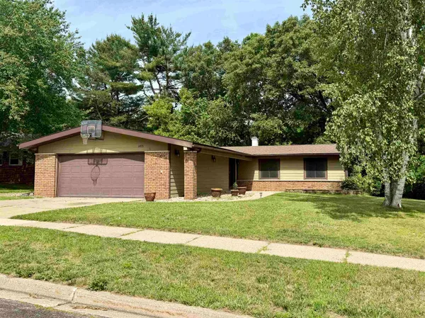 $389,900 | 1475 Pineview Drive, Reedsburg, WI 53959