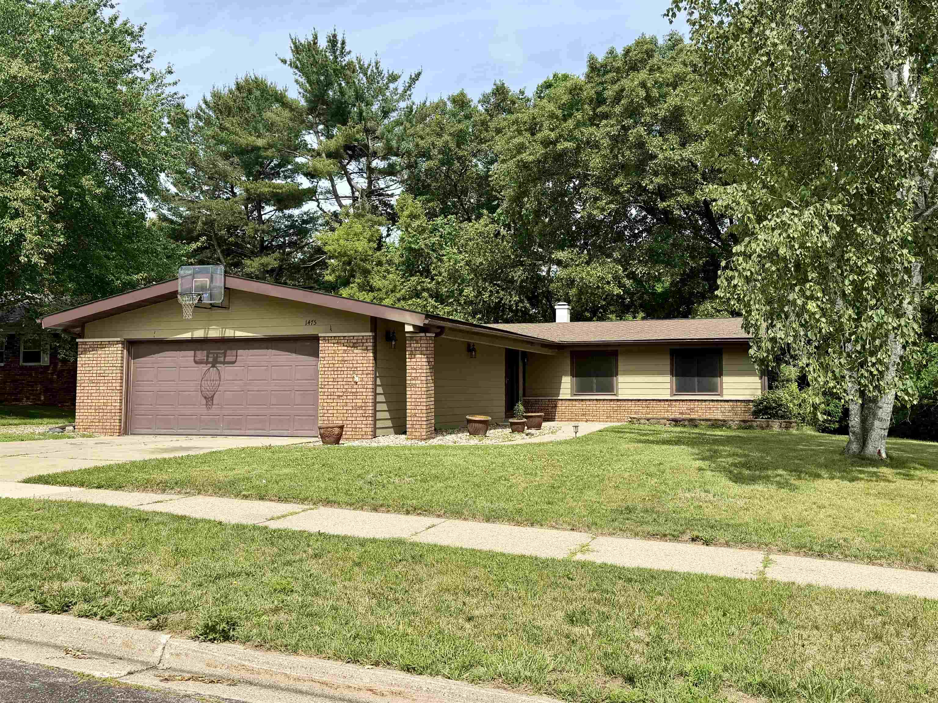 1475 Pineview Drive Reedsburg, WI 53959 - Photo 1 of 44
