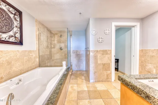 $330,000 | 2060 Beach Boulevard, Unit 502, Biloxi, MS 39531