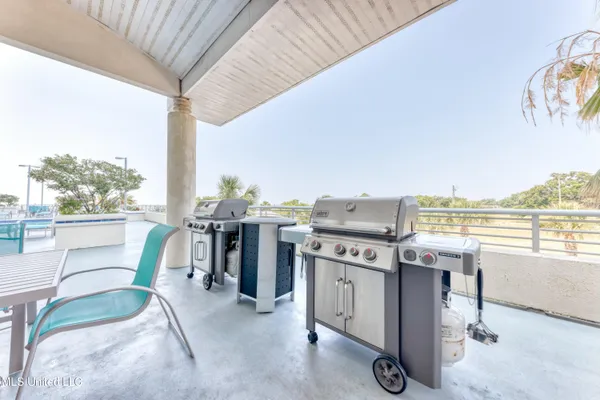 $330,000 | 2060 Beach Boulevard, Unit 502, Biloxi, MS 39531