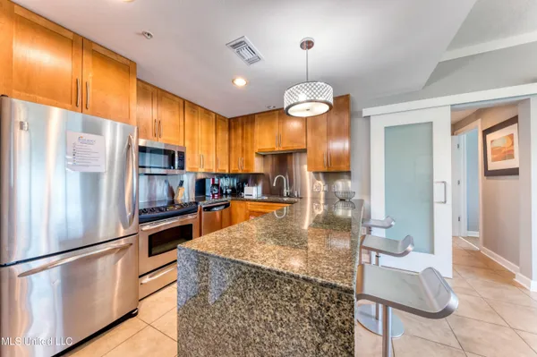 $330,000 | 2060 Beach Boulevard, Unit 502, Biloxi, MS 39531