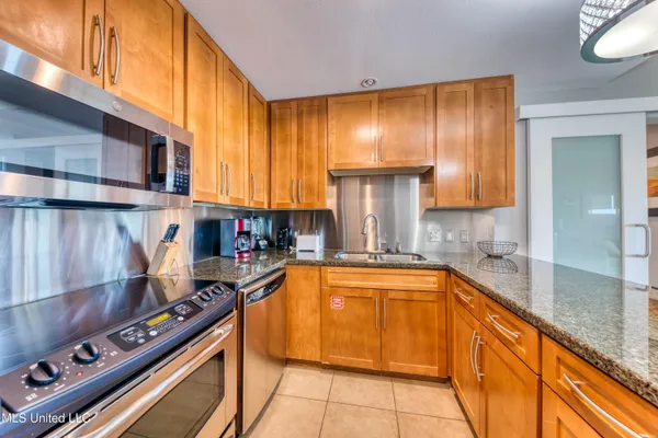 $330,000 | 2060 Beach Boulevard, Unit 502, Biloxi, MS 39531