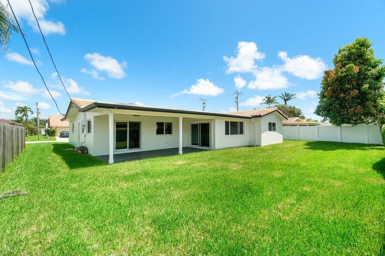 928 Southwest 4th Street Boca Raton, FL 33486 - Photo 26 of 37 028-928Southwest4thStreet-BocaRaton-FL-3